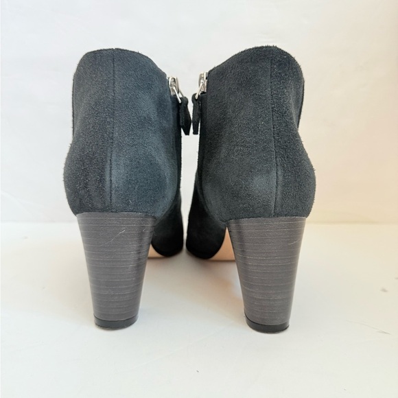 Manolo Blahnik Grey Suede Leather Brusta block heel ankle booties EU 39 - Picture 5 of 9
